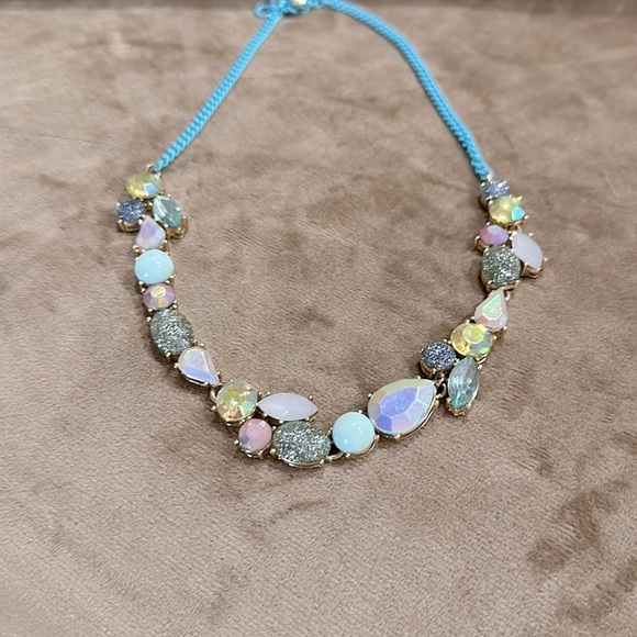 J.Crew - Crewcuts stunning necklace and bracelet set! Sold out - Picture 6 of 7